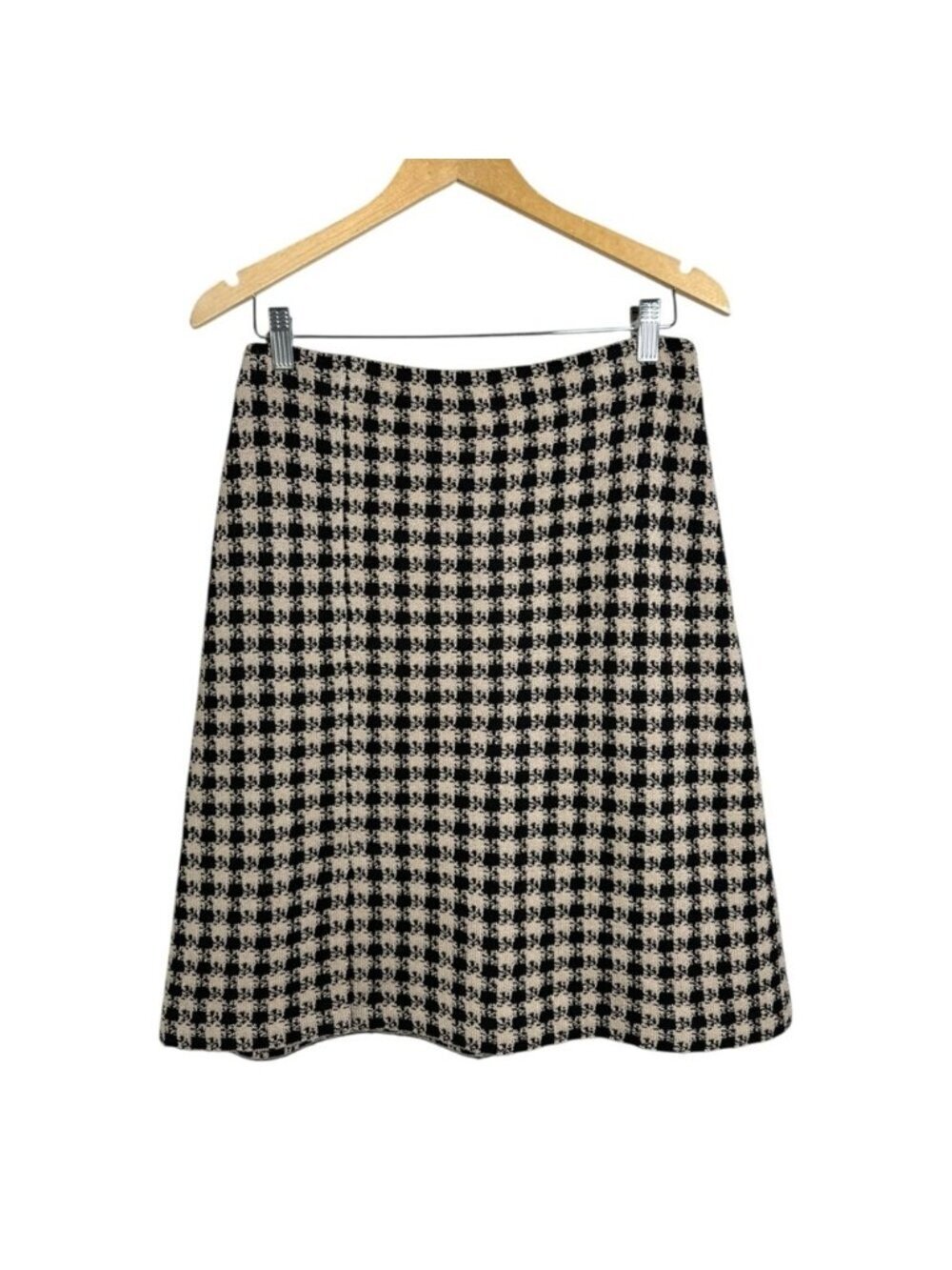 St. John Houndstooth Santana Knit Two Piece Skirt Suit Set - Jacket 4 Skirt 8 - Picture 5 of 11